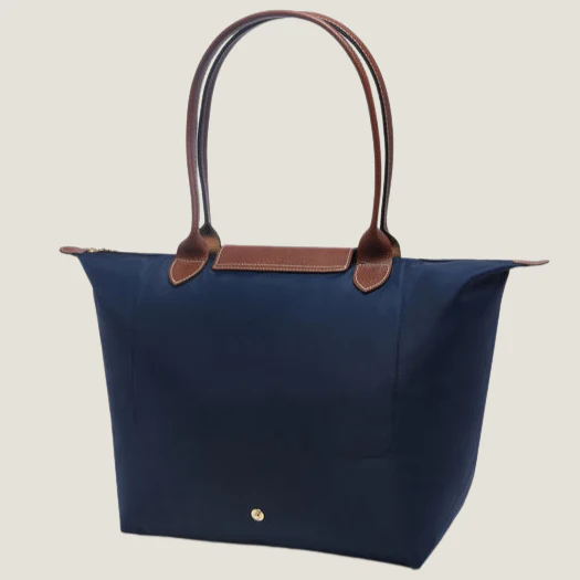 LE PLIAGE